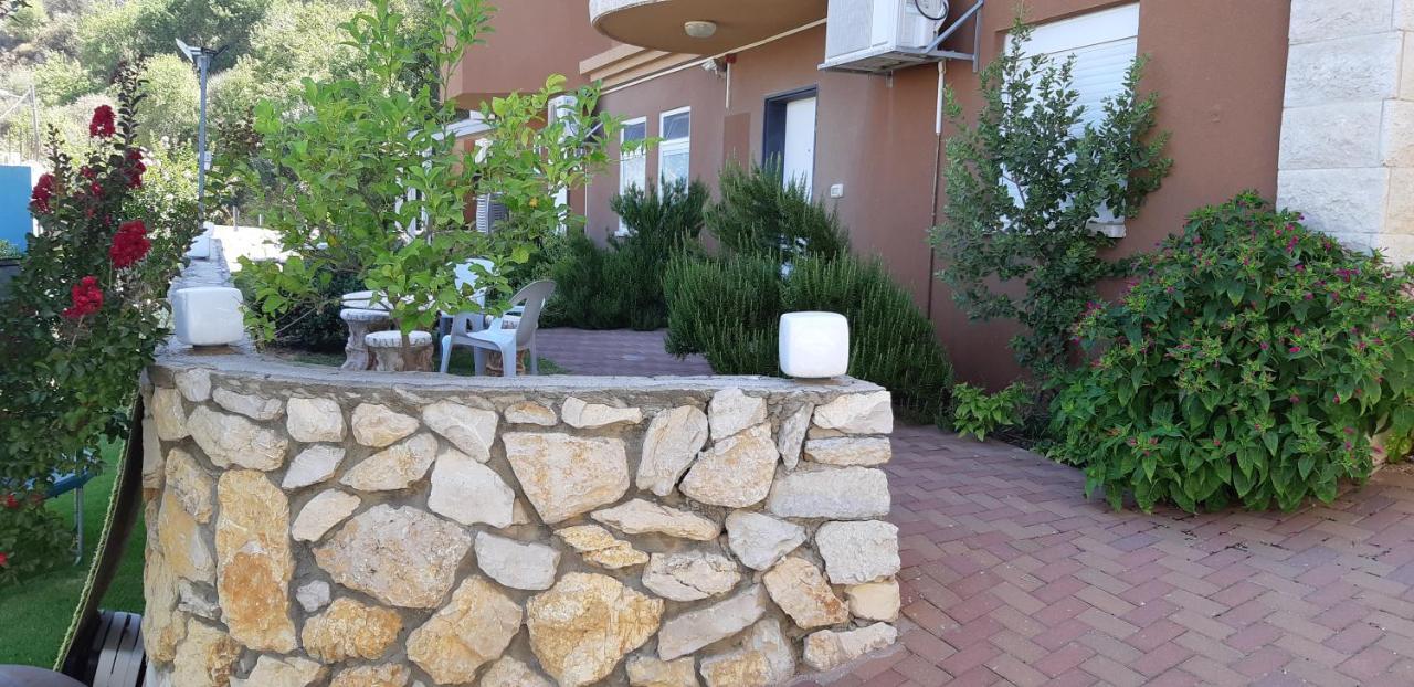 Bed and Breakfast Sanabl Druze Hospitality Ein Kinya Exteriér fotografie