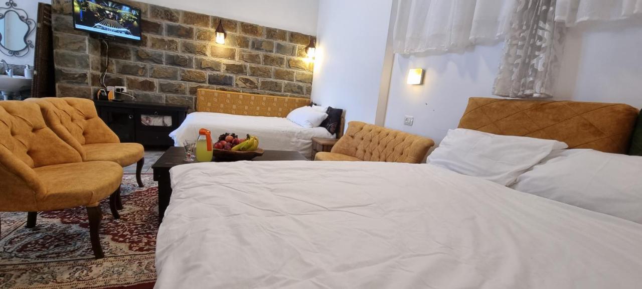 Bed and Breakfast Sanabl Druze Hospitality Ein Kinya Exteriér fotografie