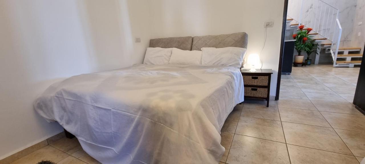 Bed and Breakfast Sanabl Druze Hospitality Ein Kinya Exteriér fotografie