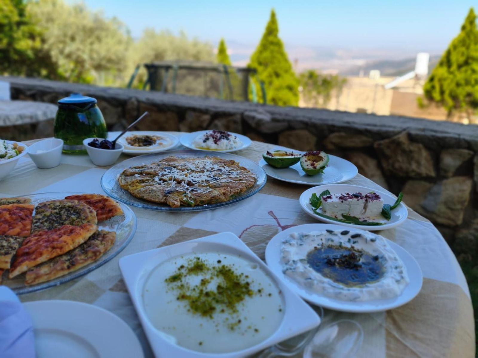 Bed and Breakfast Sanabl Druze Hospitality Ein Kinya Exteriér fotografie