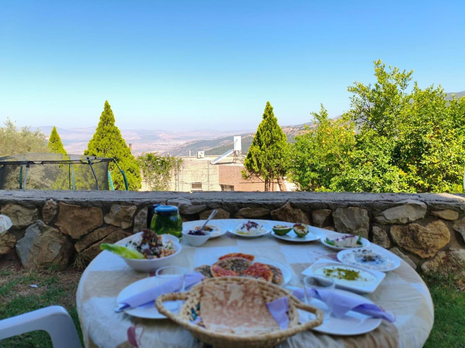 Bed and Breakfast Sanabl Druze Hospitality Ein Kinya Exteriér fotografie