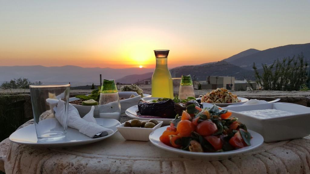 Bed and Breakfast Sanabl Druze Hospitality Ein Kinya Exteriér fotografie